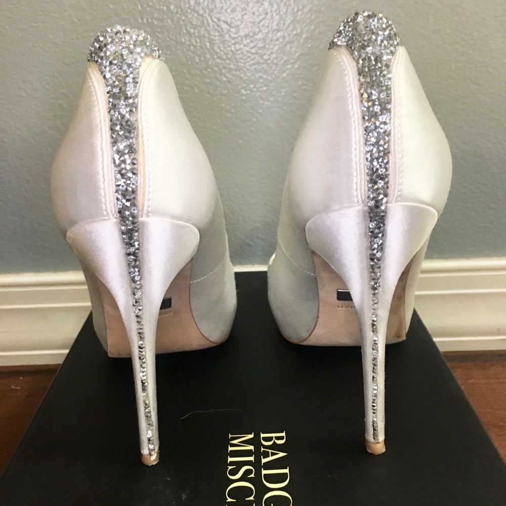 Badgley Mischka Joey pump with embellished heel